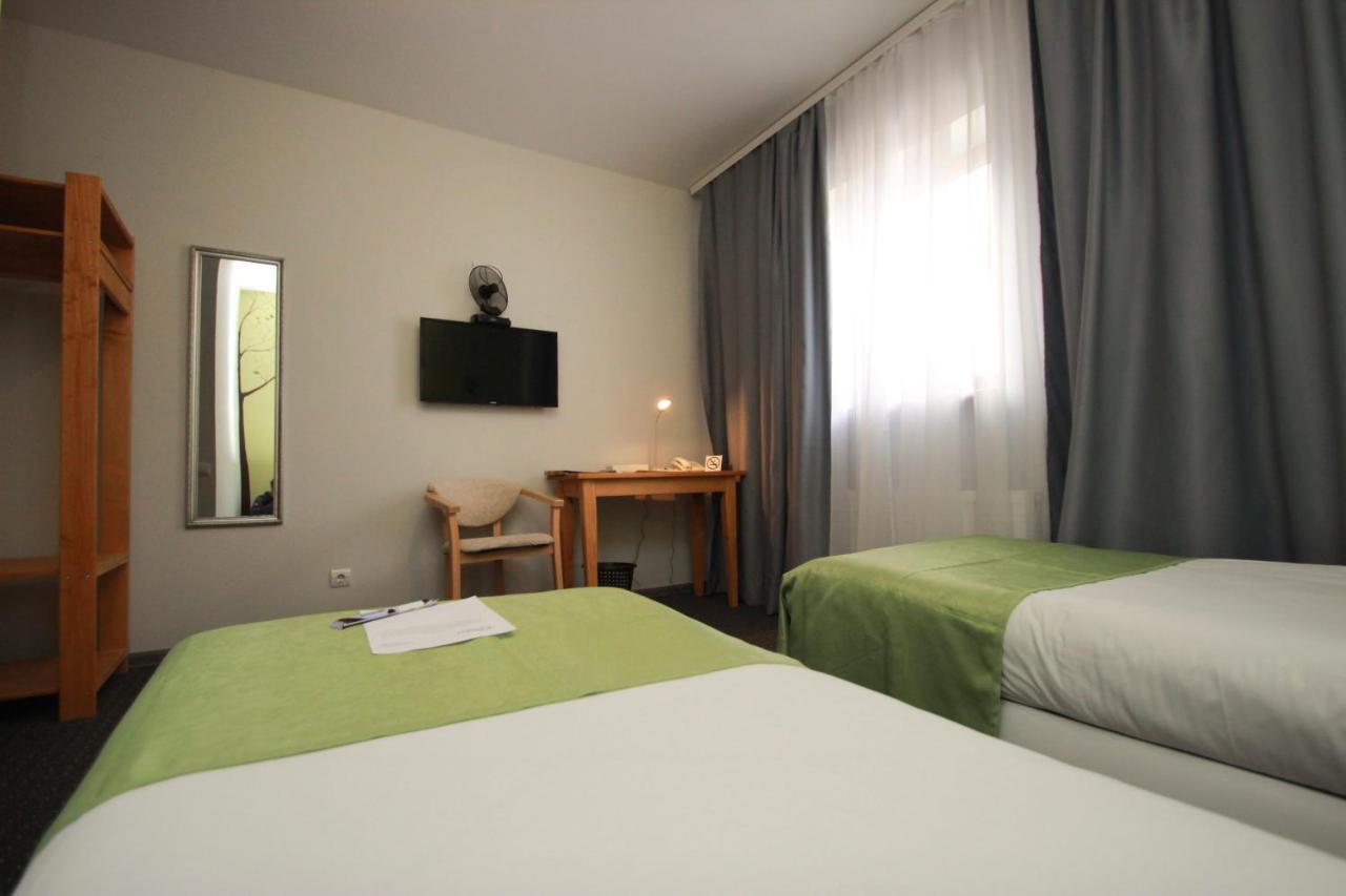 אודסה Garden Eco Design Hotel מראה חיצוני תמונה