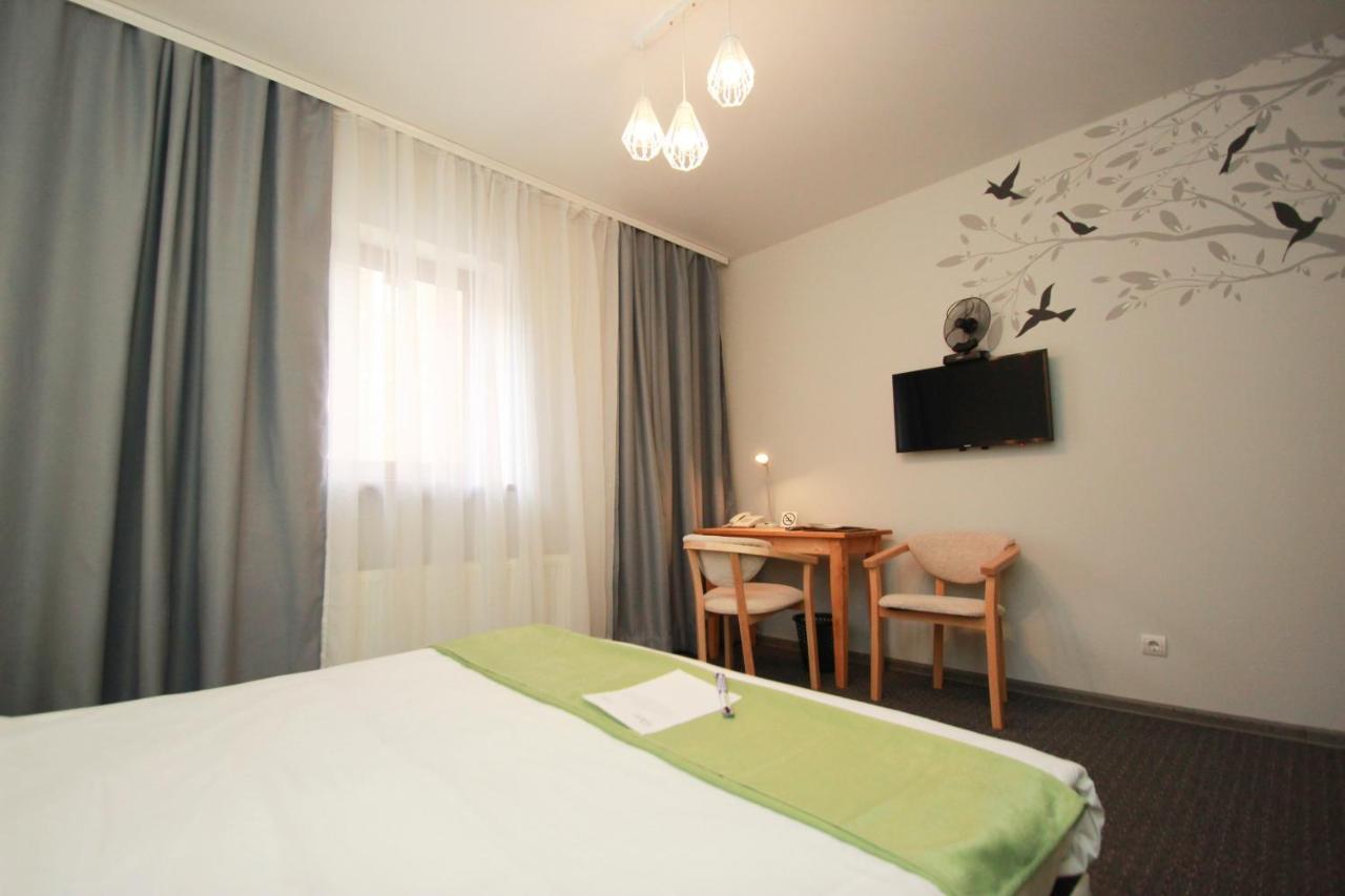 אודסה Garden Eco Design Hotel מראה חיצוני תמונה
