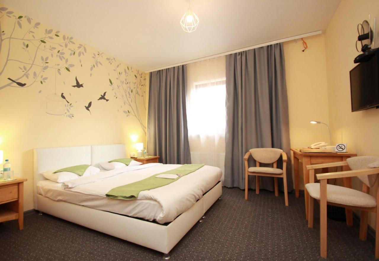 אודסה Garden Eco Design Hotel מראה חיצוני תמונה